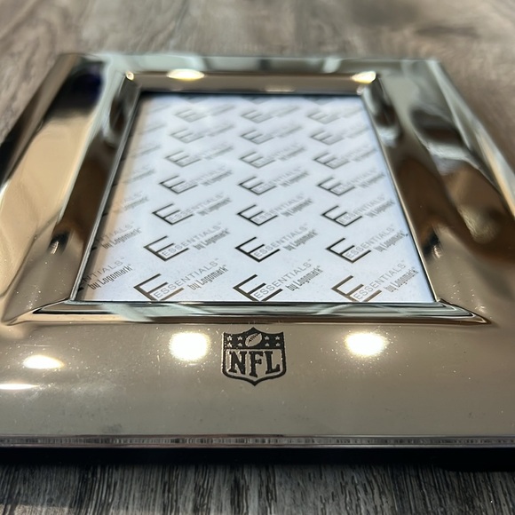 Nfl Picture Frame Silver Reflective Frame NFL Logo - Picture 2 of 6